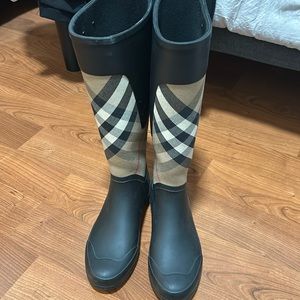 Burberry Black and Beige Checkered Rain Boots